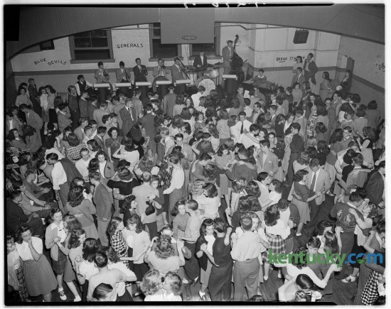 Part of crowd of 600 present for opening of Teen Tavern Canteen in the YWCA youth center. Published in the Herald-Leader October 6, 1946. 