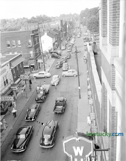 An afternoon traffic jam on North Limestone street between Short and Second Streets. Published in the Lexington Herald August 16, 1951. Not the Kroger store in the lower left corner.