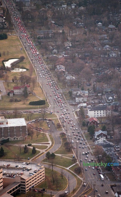 Aerial view of rush hour on Nicholasville Road in Lexington January 20, 1999. Note that at the bottom of the photo Rose Street is open and the parking garage is now part of the UK hospital tower. Photo by Charles Bertram | staff