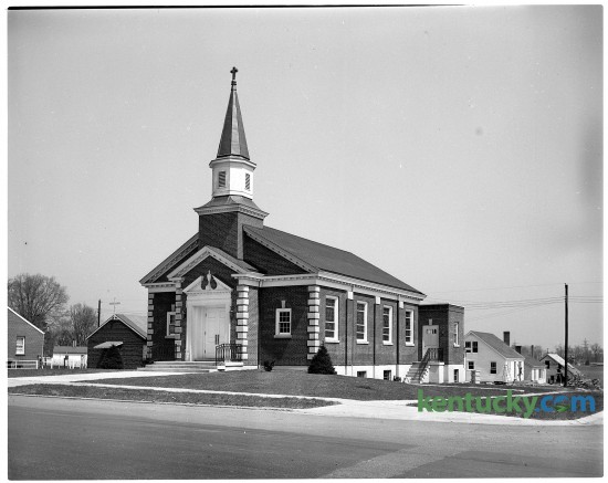 The new Eastminster Presbyterian Church, April 1950. The church is still located at the intersection of Liberty Road and Henry Clay boulevard.