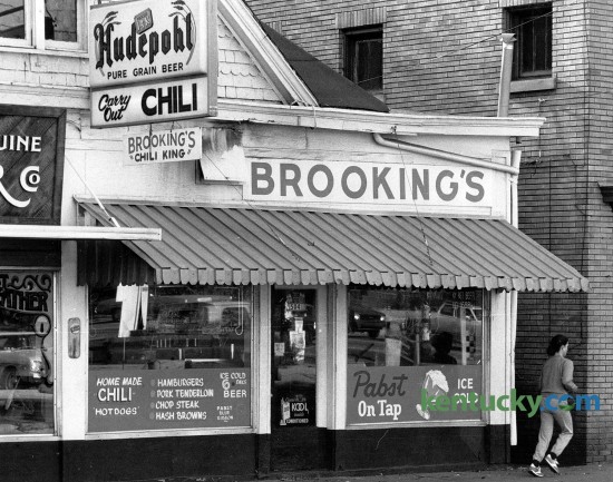Brooking's Restaurant at 504 E. Euclid Avenue, near the intersection of Woodland Avenue on November 7, 1982. G.E. "Ed" Brooking opened the restaurant, near UK's campus, in 1938. It became famous for chili, which Brooking began serving in 1945. Kentucky basketball coach Adolph Rupp called it the best chili in Lexington and was a frequent customer. Brooking died in 1982 and his son Harold ran the restaurant until it served it's last bowl of chili on June 1, 1991. It is now a hooka lounge called Off Tha Hookah. Photo by David Perry | Staff