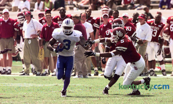 Kentucky wide receiver Craig Yeast ran with the football after catching a Tim Couch pass in UK’s 35-27 loss at Mississippi State in the second game of the 1997 season. The Wildcats are 18-0 in the second game on their schedule since. Photo by Mark Cornelison | staff